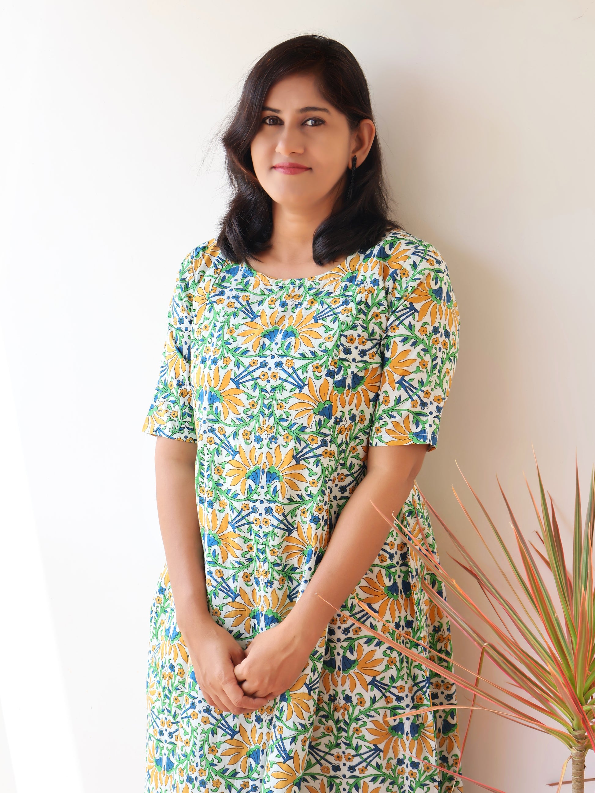 Charm Bloom Paneled Pure Cotton Kurta