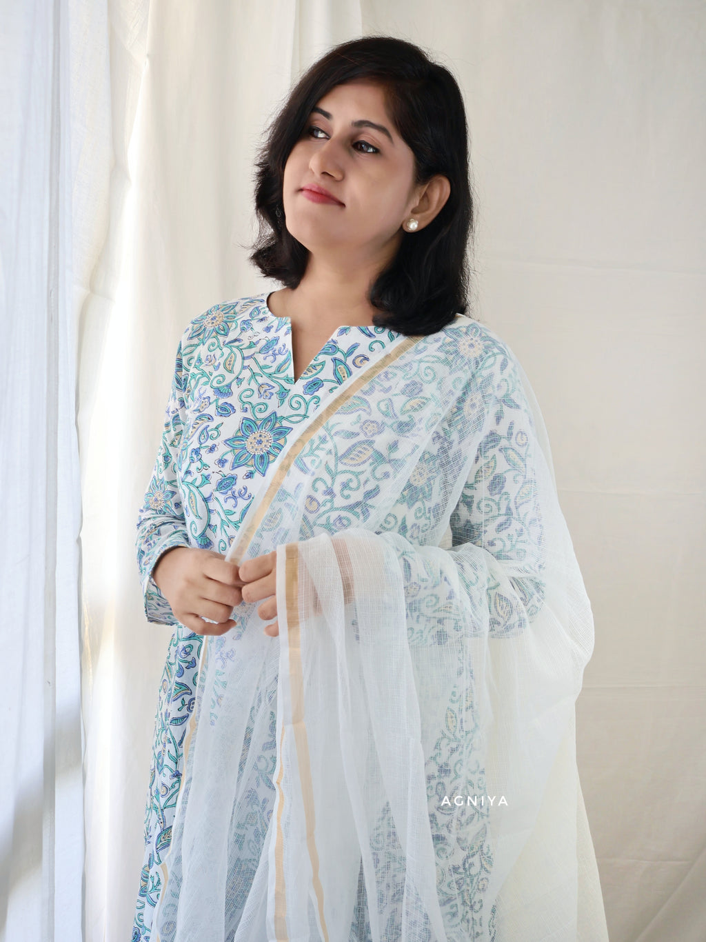 White Blue Sanganeri Hand Block Paneled Cotton Kurta