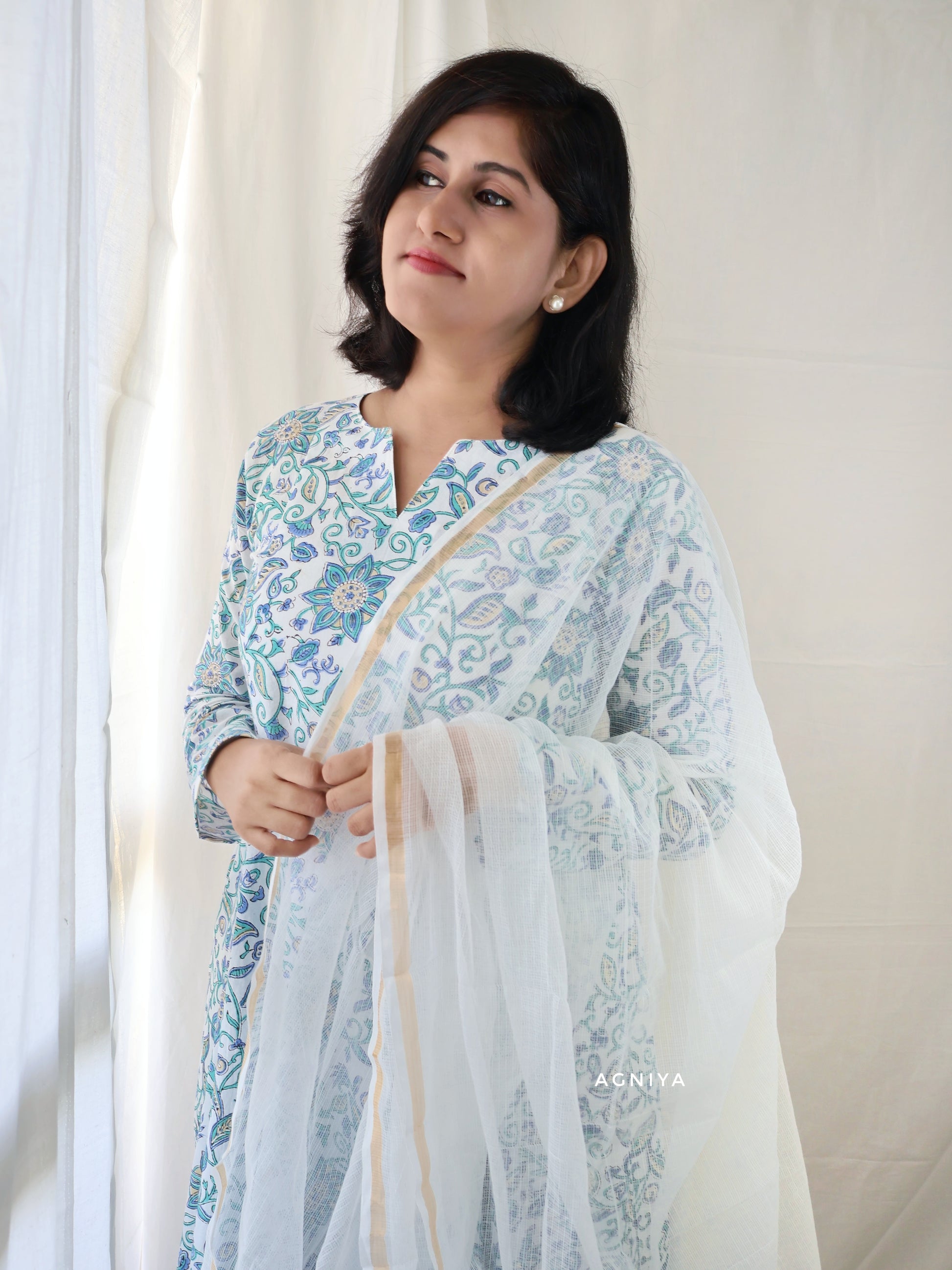 White Blue Sanganeri Hand Block Paneled Cotton Kurta