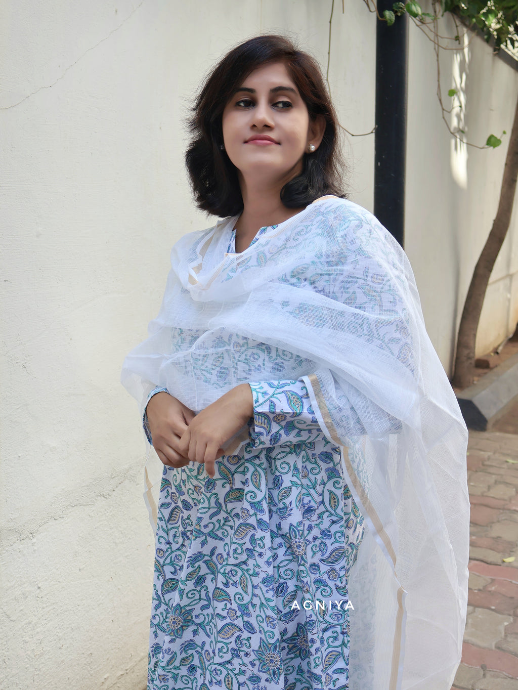 White Blue Sanganeri Hand Block Paneled Cotton Kurta