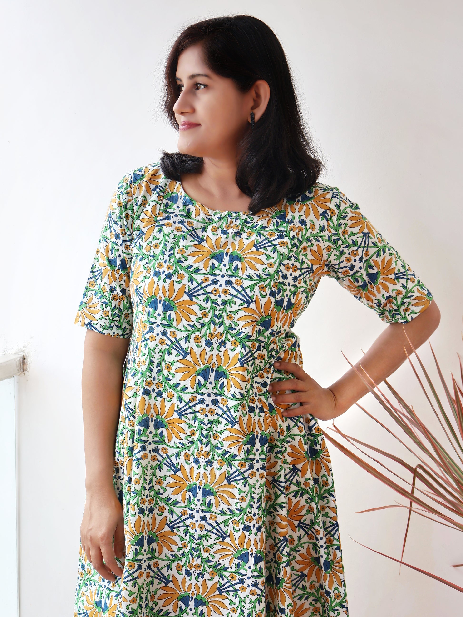 Charm Bloom Paneled Pure Cotton Kurta