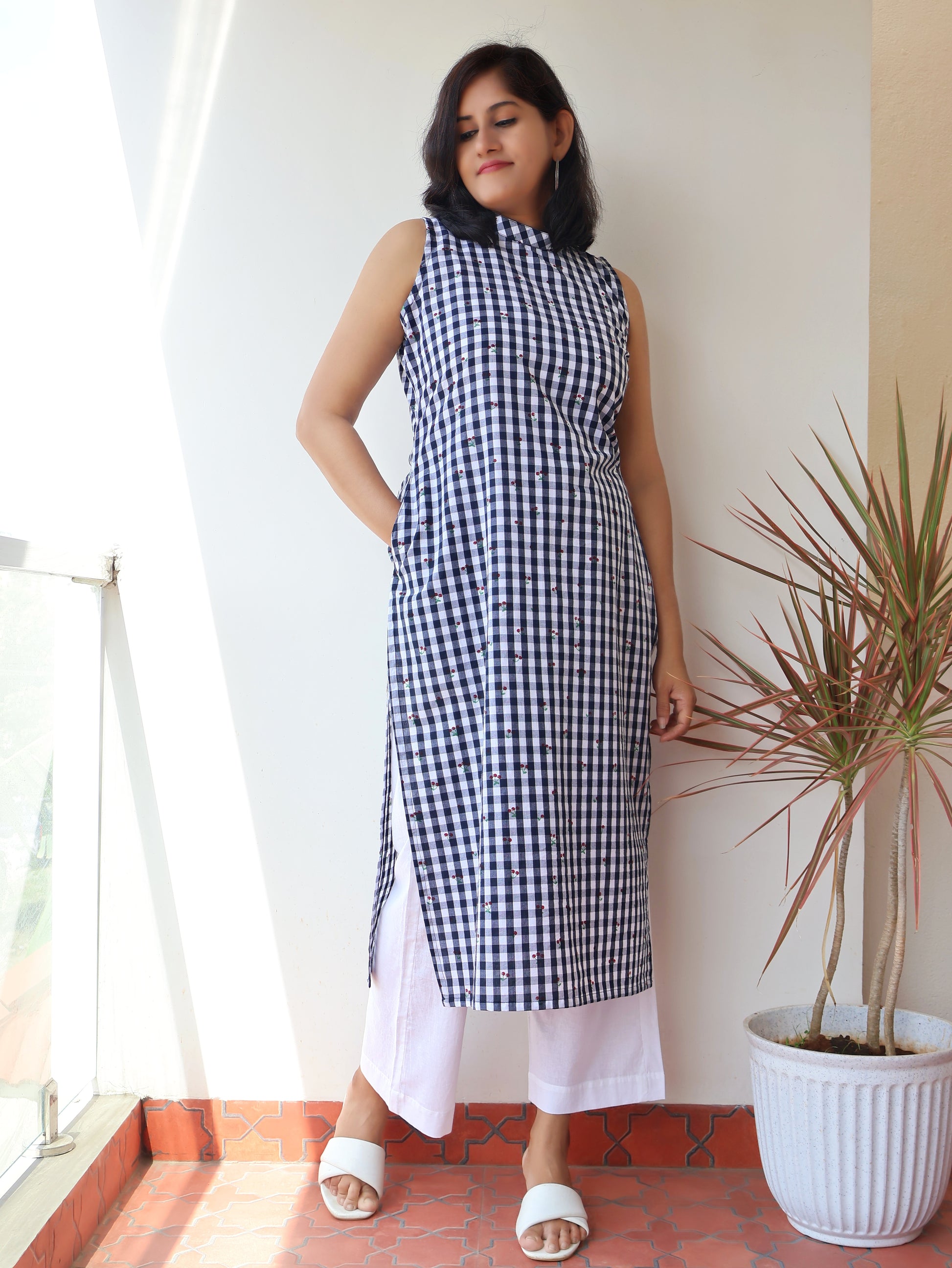 Summer Checks Sleeveless Cotton Kurta