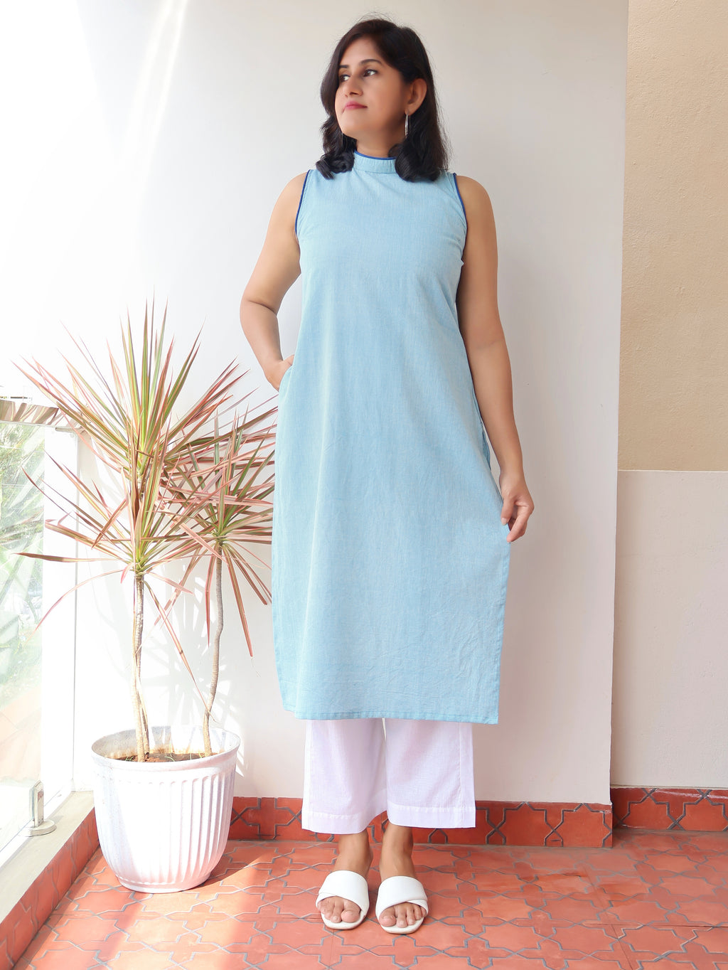 Morning Dew Sleeveless Cotton Kurta