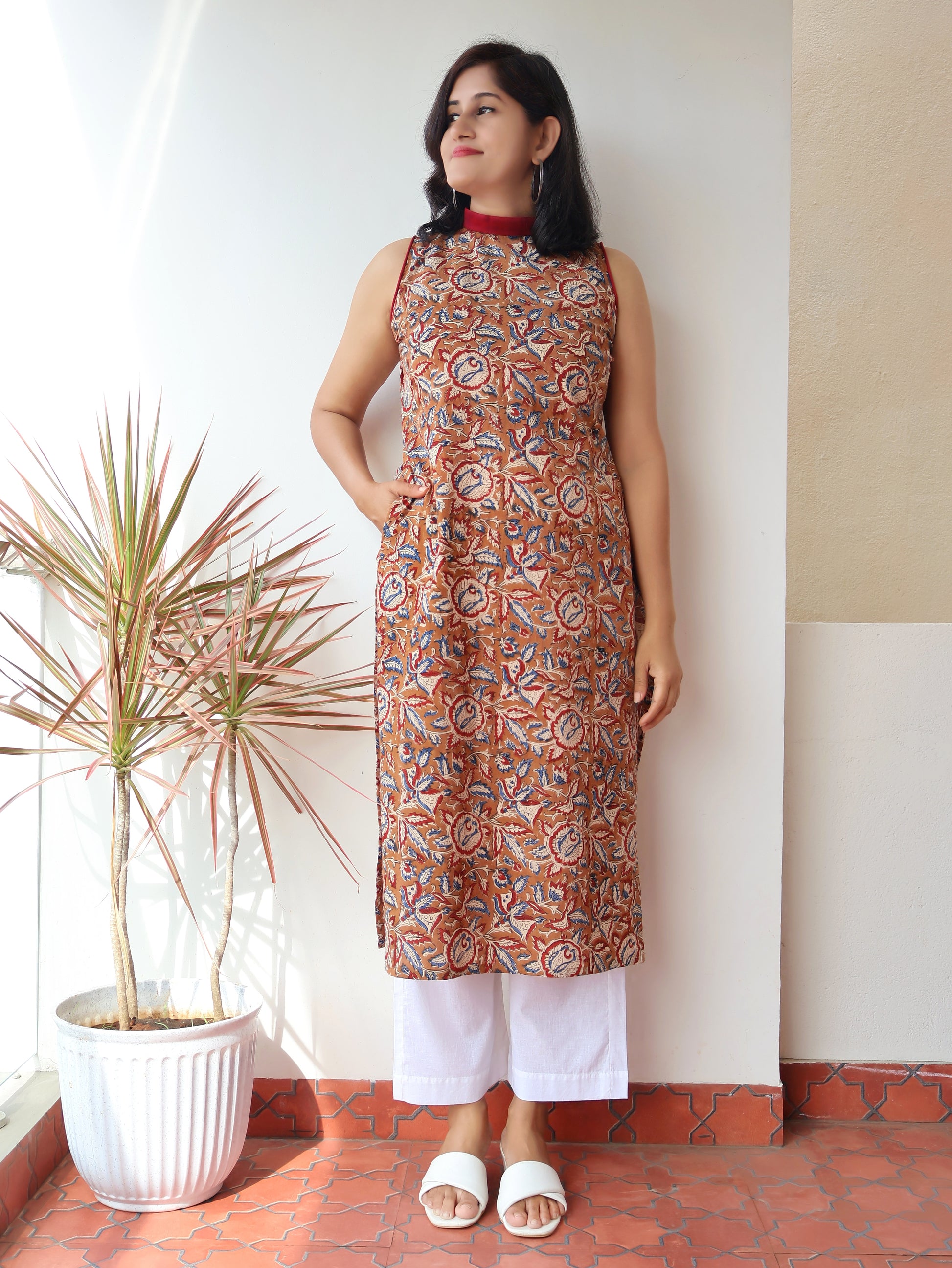 Honey Drizzle Sleeveless Hand Block Cotton Kurta