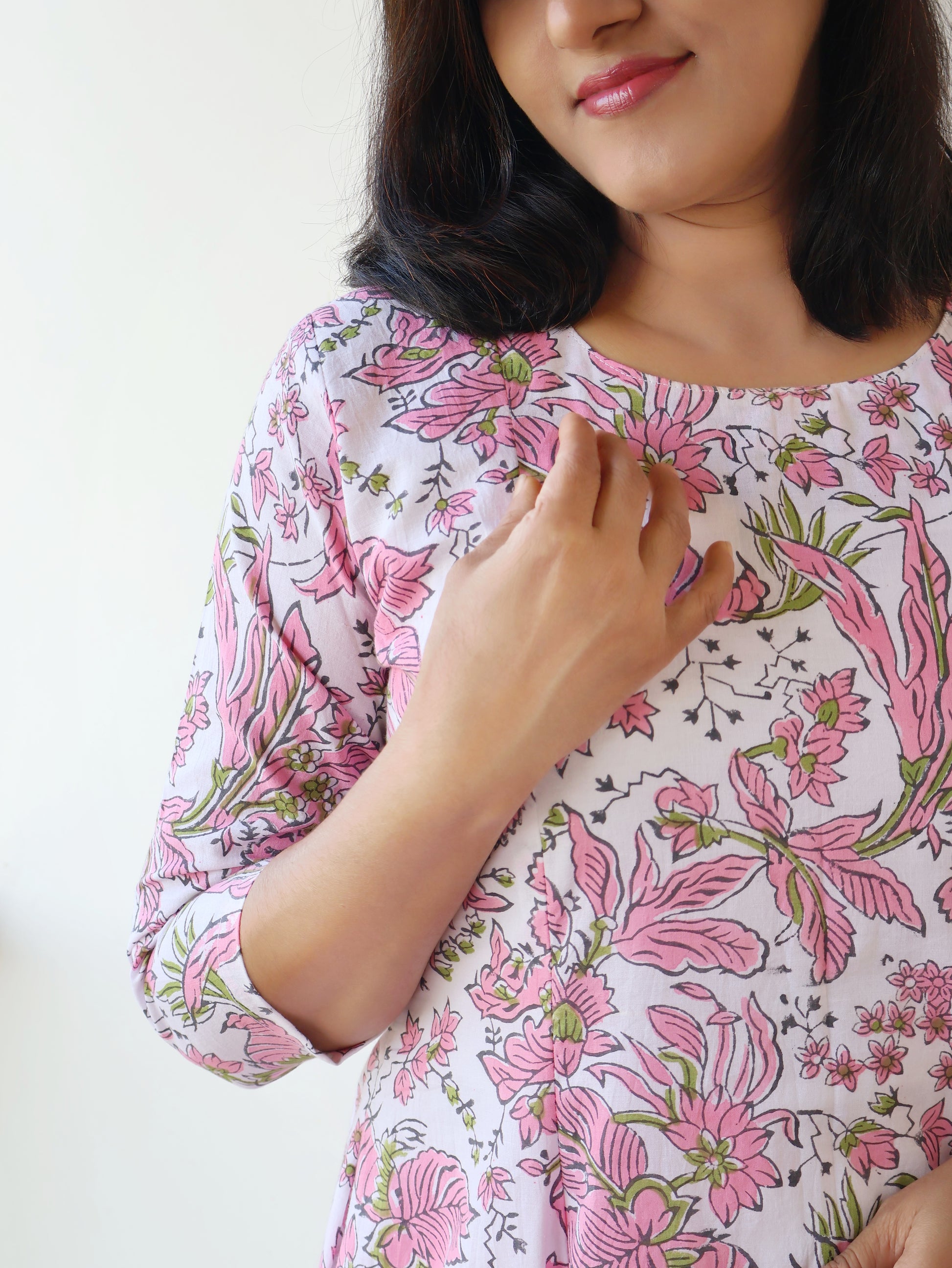 White Blush Bloom Sanganeri Hand Block Cotton Kurta