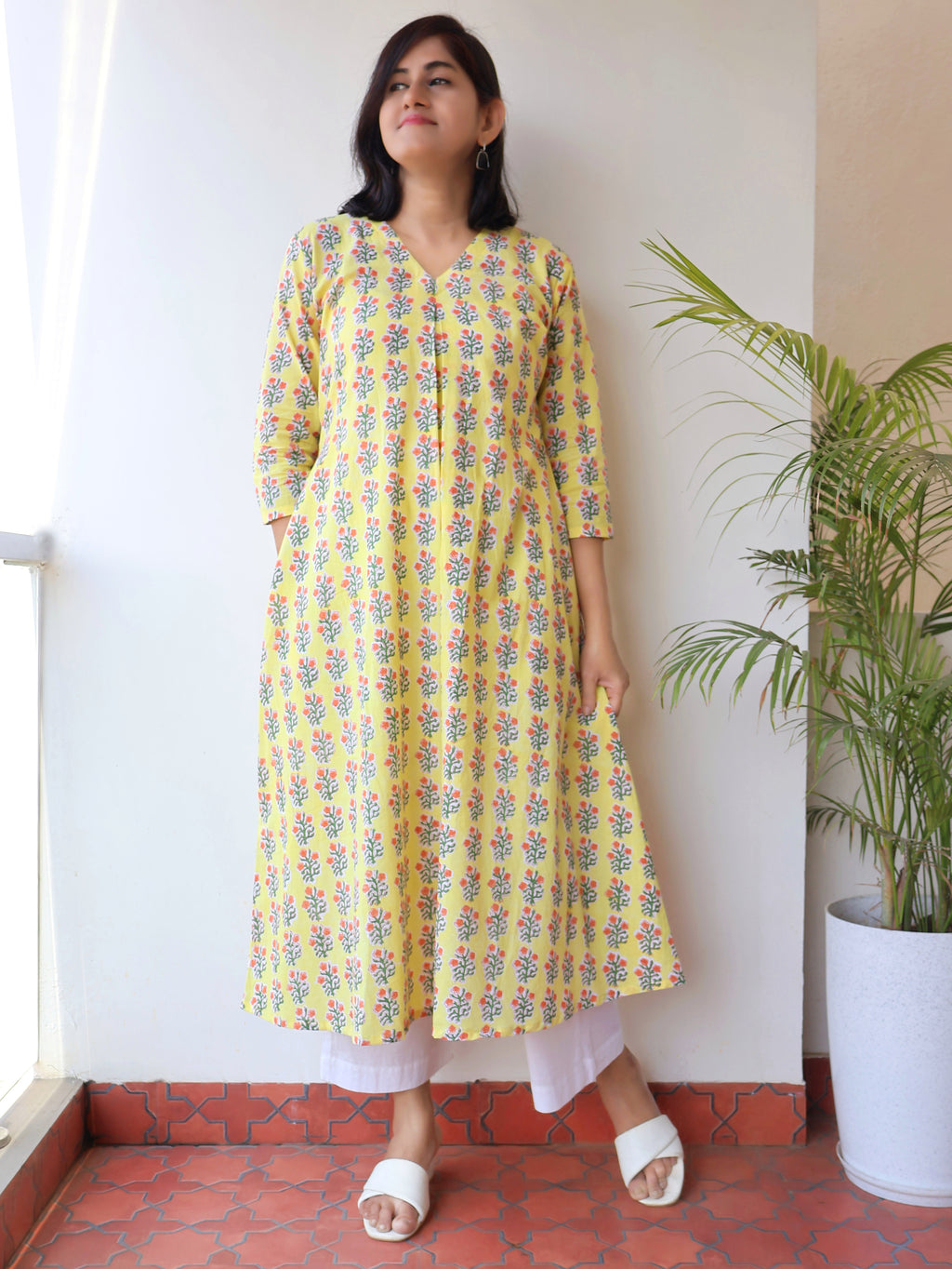 Yellow Glow Sanganeri Hand Block Cotton Kurta