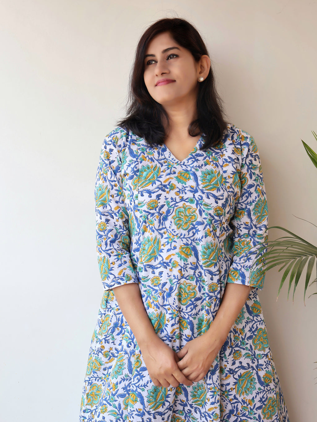 White Vibe Floral Sanganeri Hand Block Cotton Kurta