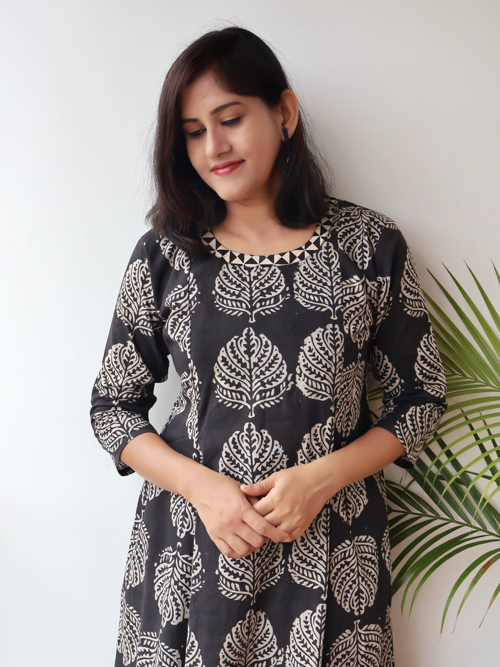 Black Leaf Elegance Bagru Hand Block Cotton Kurta
