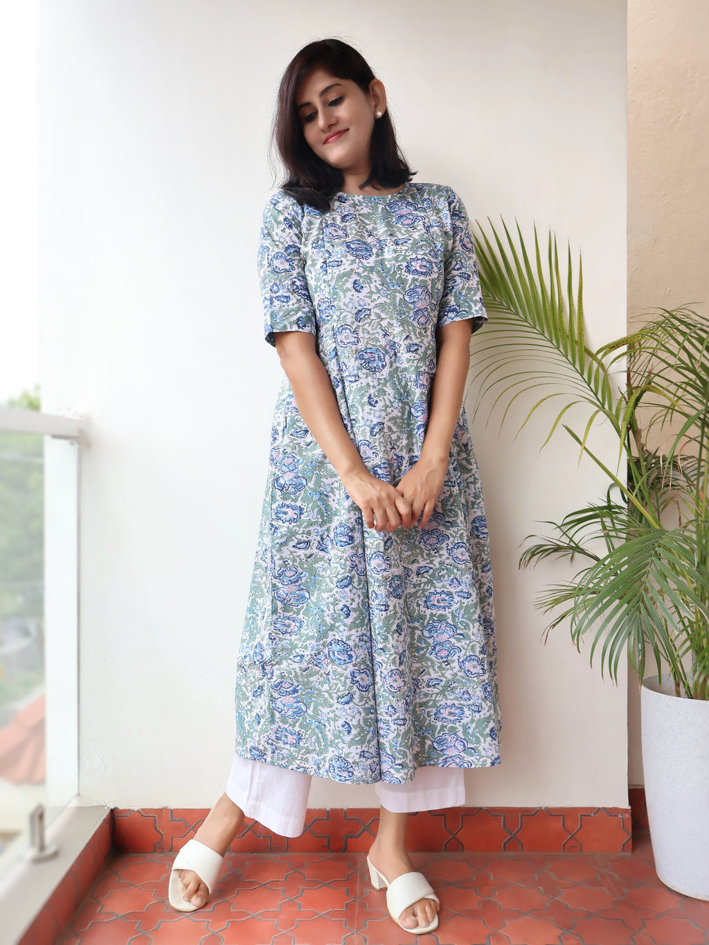 White Fern Floral Sanganeri Hand Block Cotton Kurta