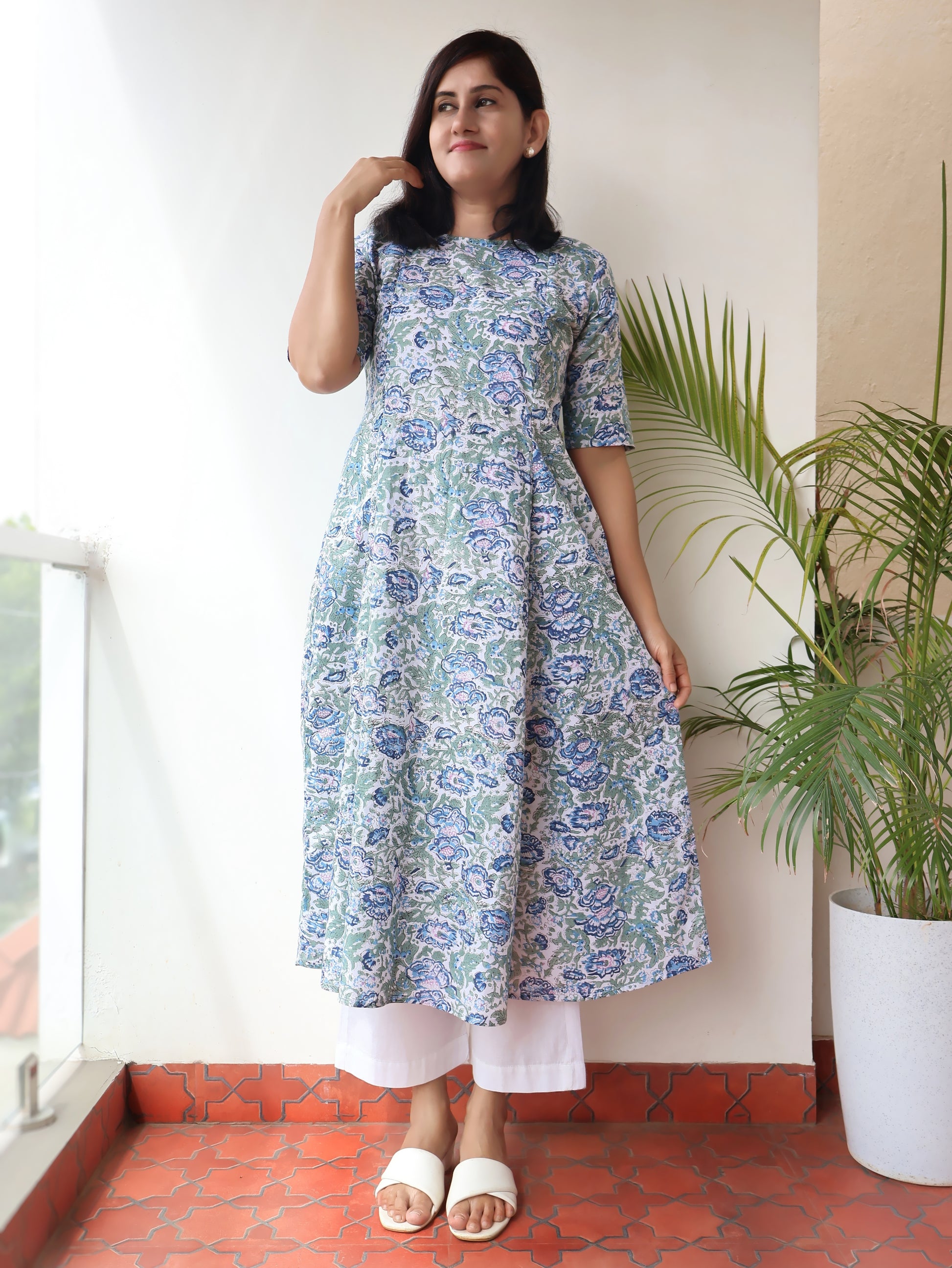White Fern Floral Sanganeri Hand Block Cotton Kurta