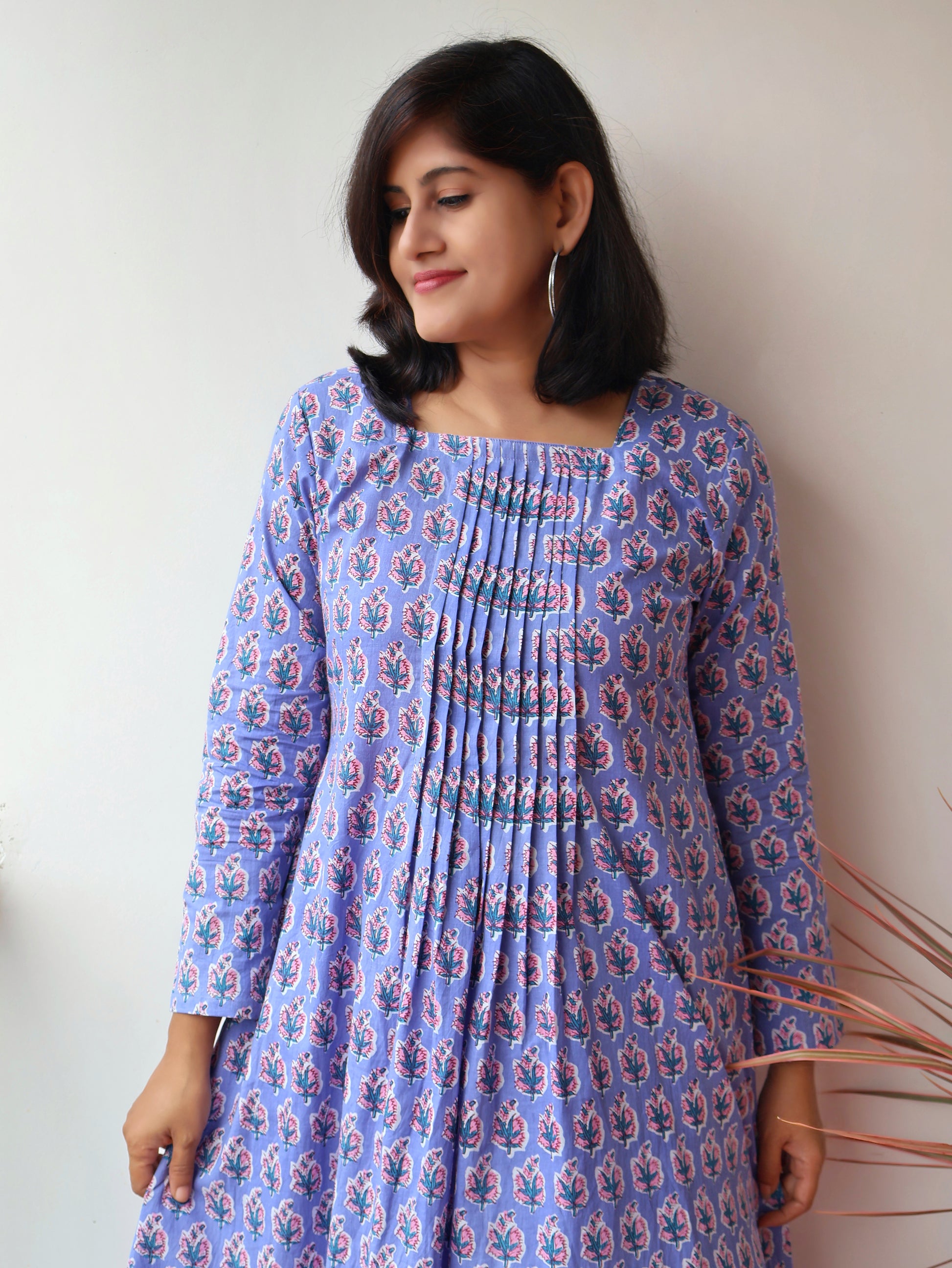 Lavender Dahlia Cotton Pintuck Aline Kurta with Pants