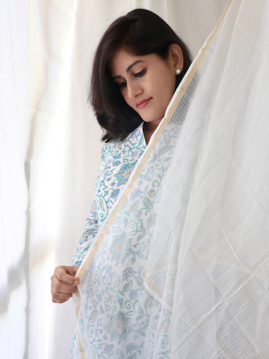 White Blue Sanganeri Hand Block Paneled Cotton Kurta