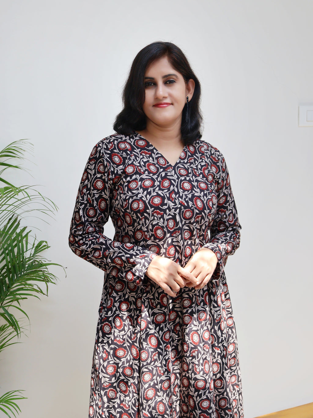 Black pure cotton kurta with traditional Bagru hand block floral prints and V-neckline
