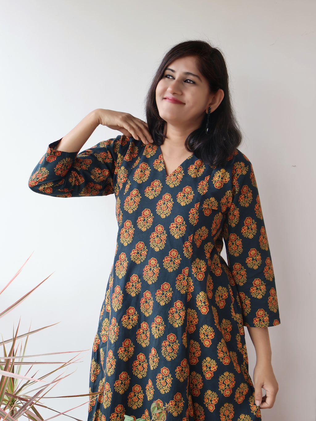 green-ajrakh-naturally-dyed-handblock-cotton-kurta-for-women