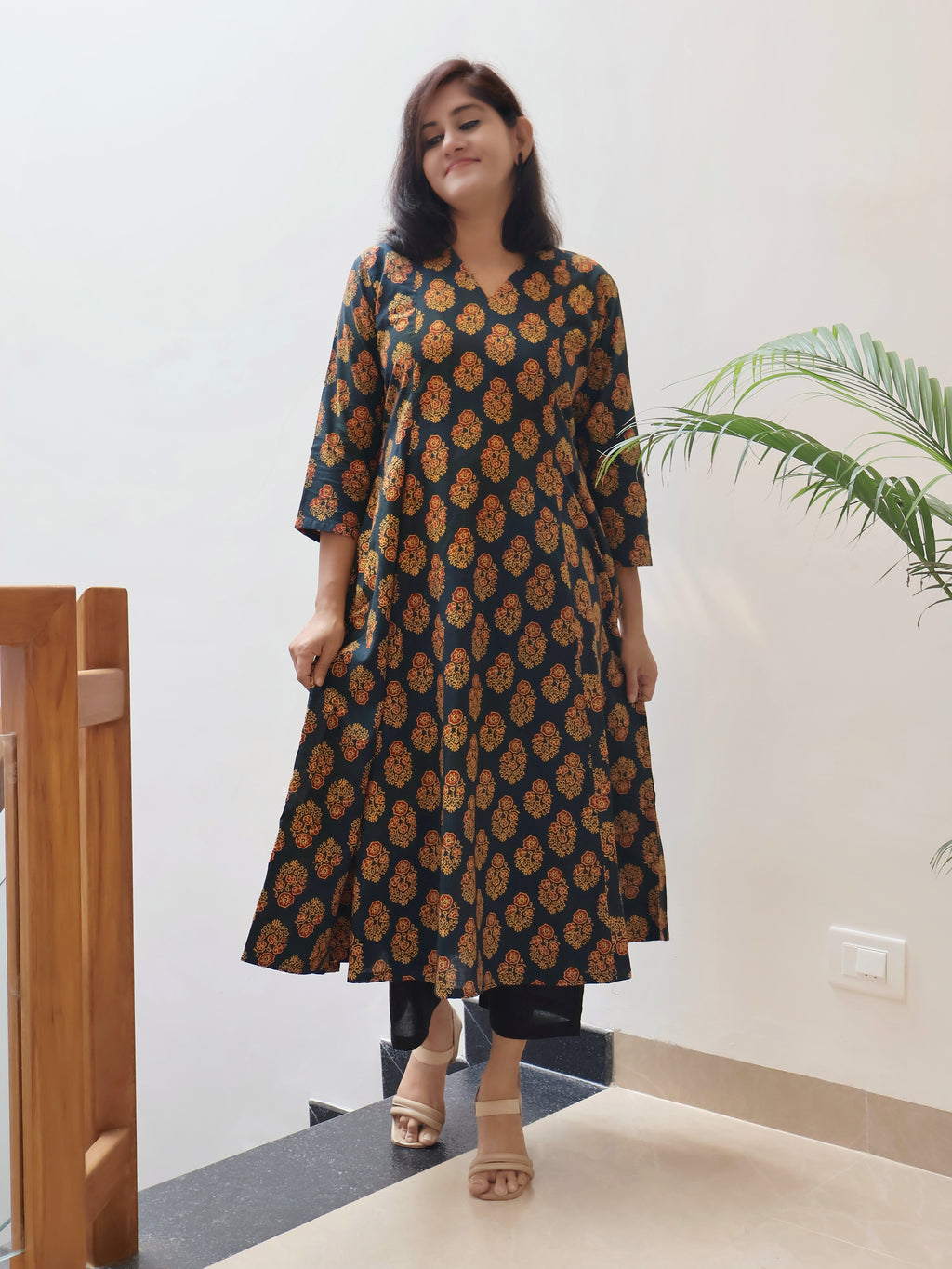 naturally-dyed-green-ajrakh-cotton-paneled-kurta