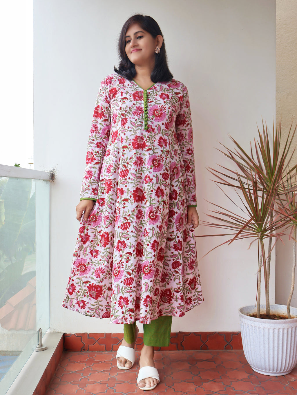 Pink floral Sanganeri hand block printed cotton kurta with handwork details