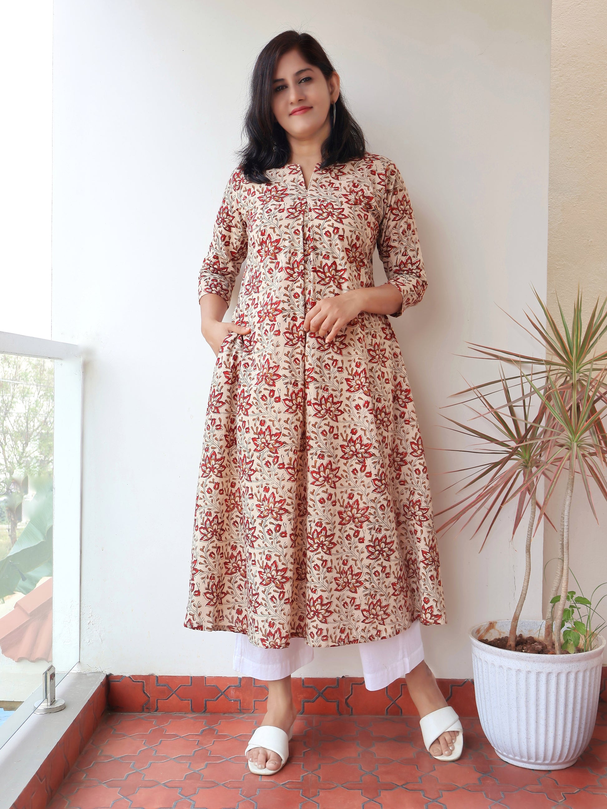 Hand block printed cotton kurta with pockets