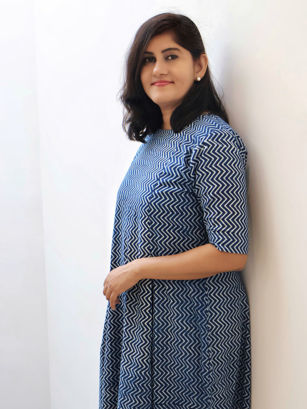 Paneled Indigo Cotton Kurta with Elbow Sleeves – Front Look