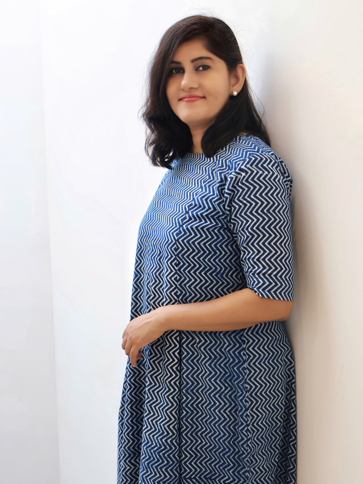Paneled Indigo Cotton Kurta with Elbow Sleeves – Front Look