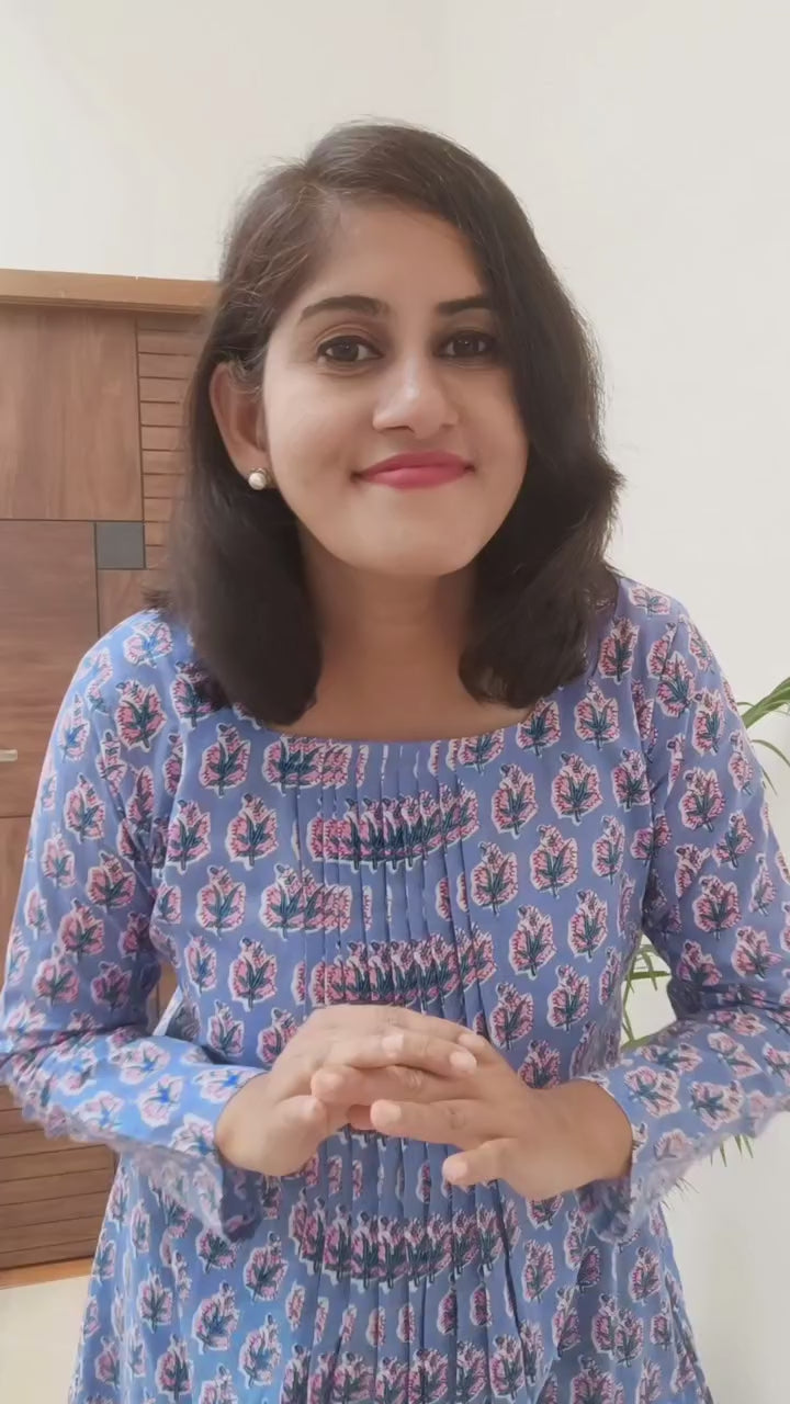 Lavender Dahlia Cotton Pintuck Aline Kurta with Pants