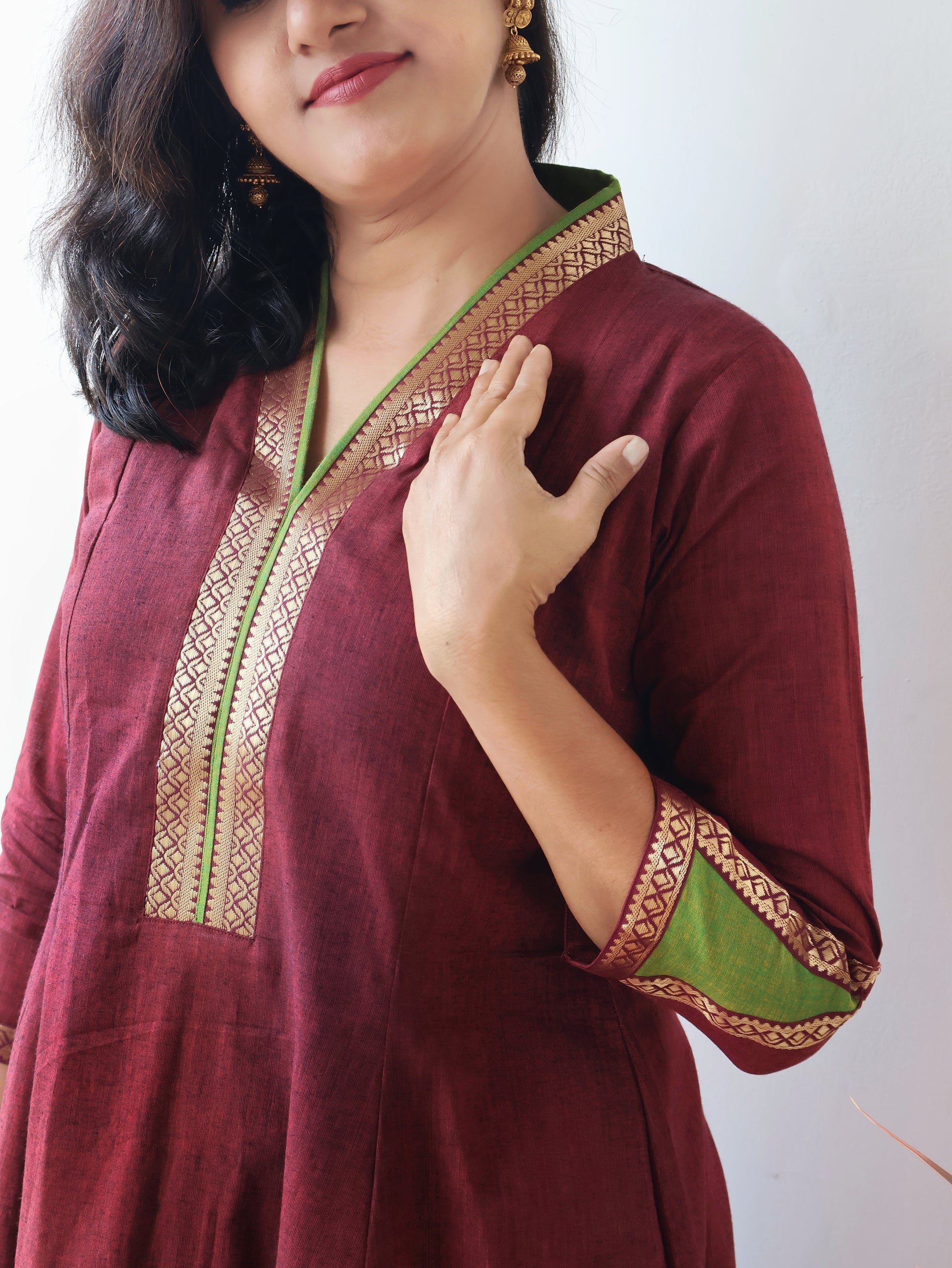 Maroon Traditional Handloom Kurta with V-Neck and 3/4th Sleeves